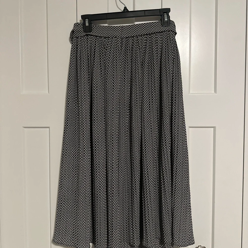 Alice Blue  Black and White Women's‎ Pleated Skirt Size XL